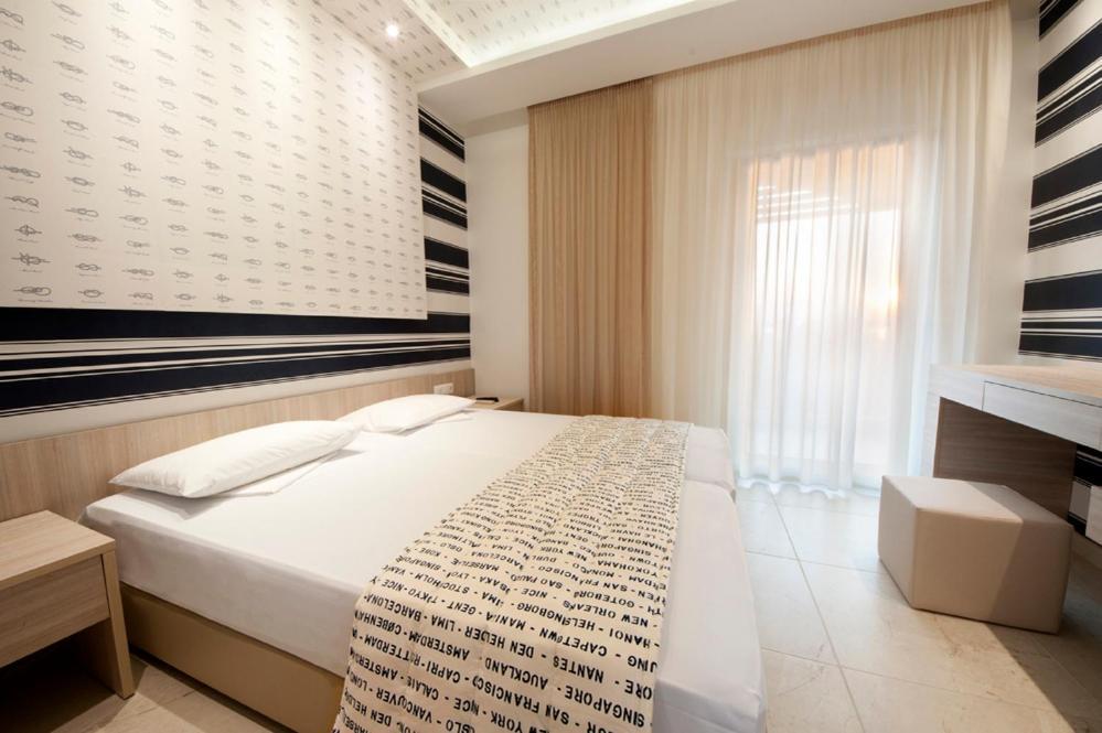 Louloudis Fresh-Adults Only Aparthotel Skala Rachoni  Ruang foto